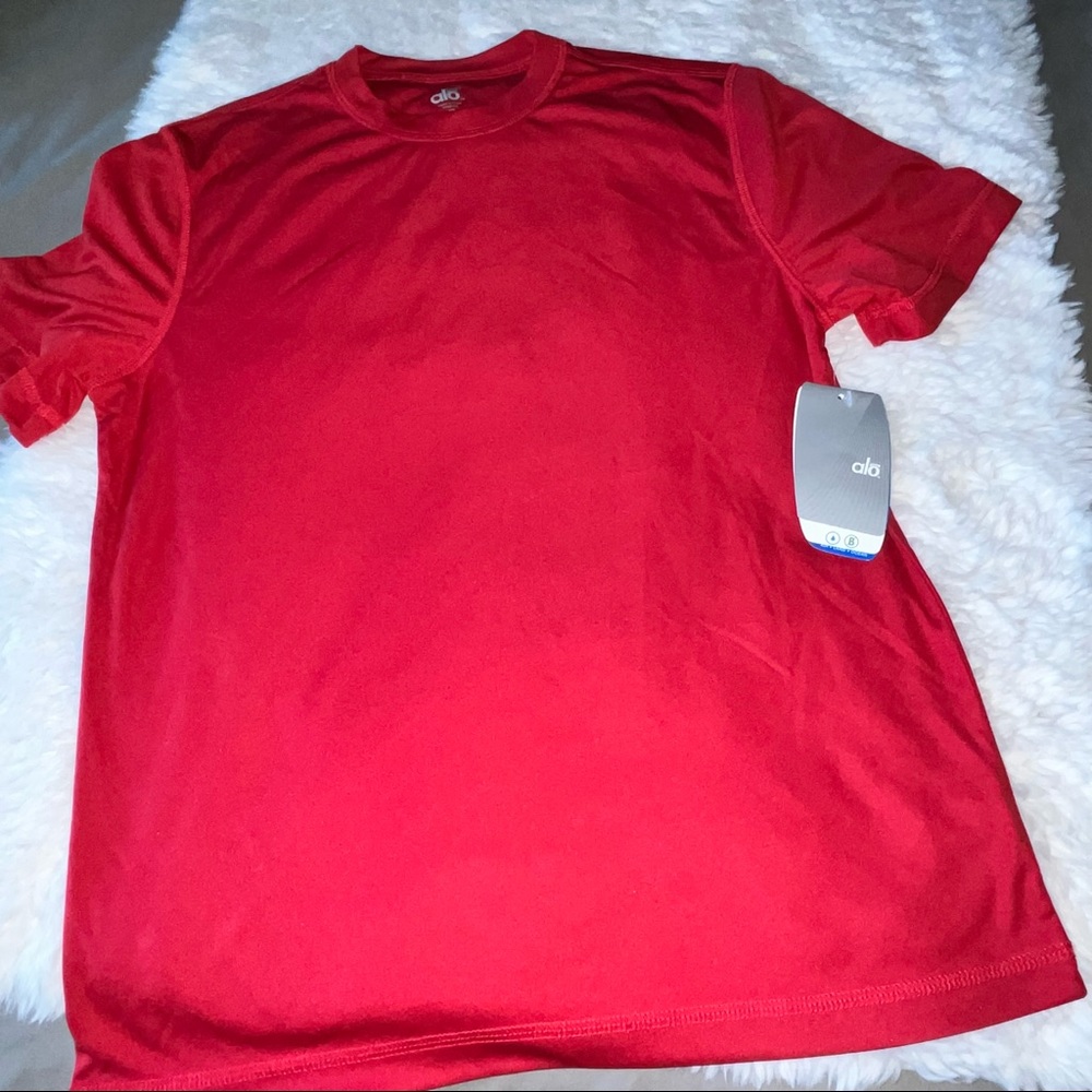 Alo Yoga Men’s Cool Fit Short Sleeve T Shirt New With Tags Bright Red Size XS